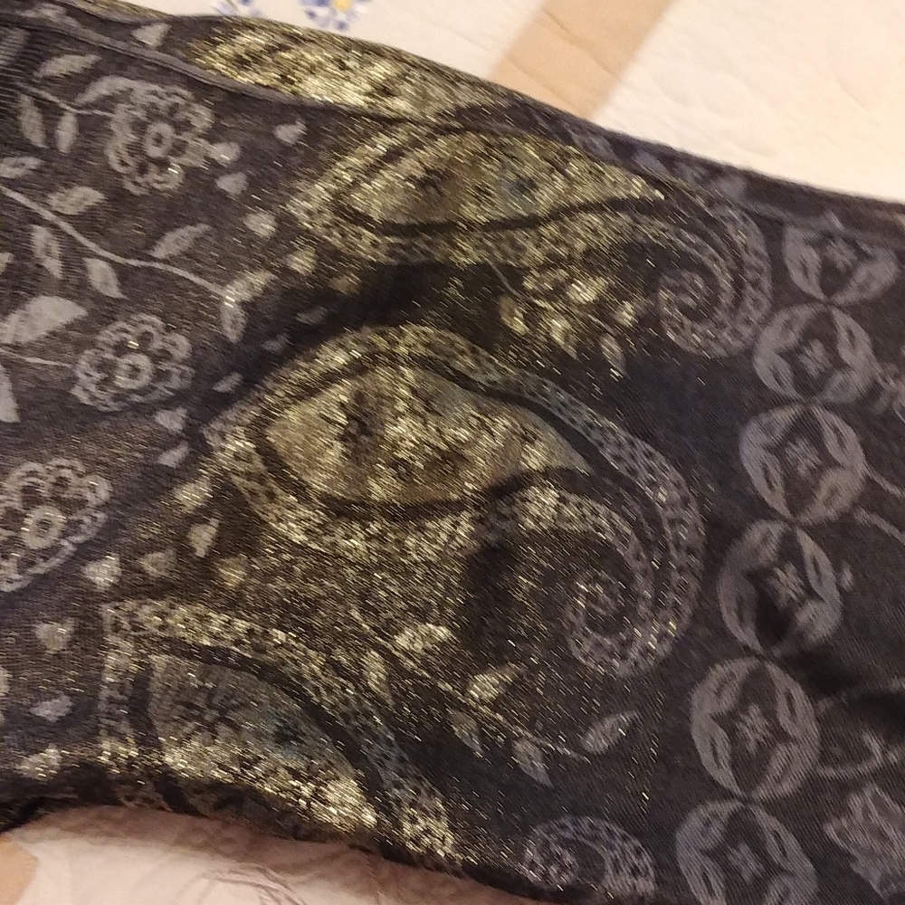 Scarf - Picture 4 of 4